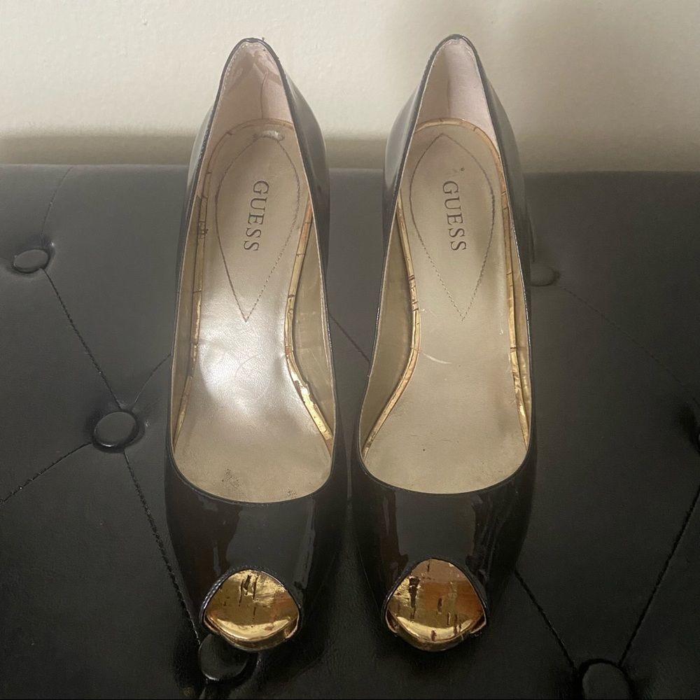 GUESS WGBelicia Patent Leather Peeptoe Gold Distressed Heel